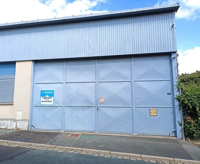 Plus de détails pour Industriel/Logistique à vendre