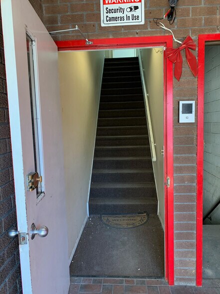 1825 126th St, College Point, NY à louer - Photo de l’immeuble – Image 3 sur 9