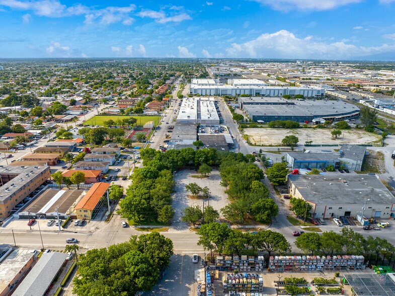 955 SE 12th St, Hialeah, FL à vendre - Aérien – Image 2 sur 6
