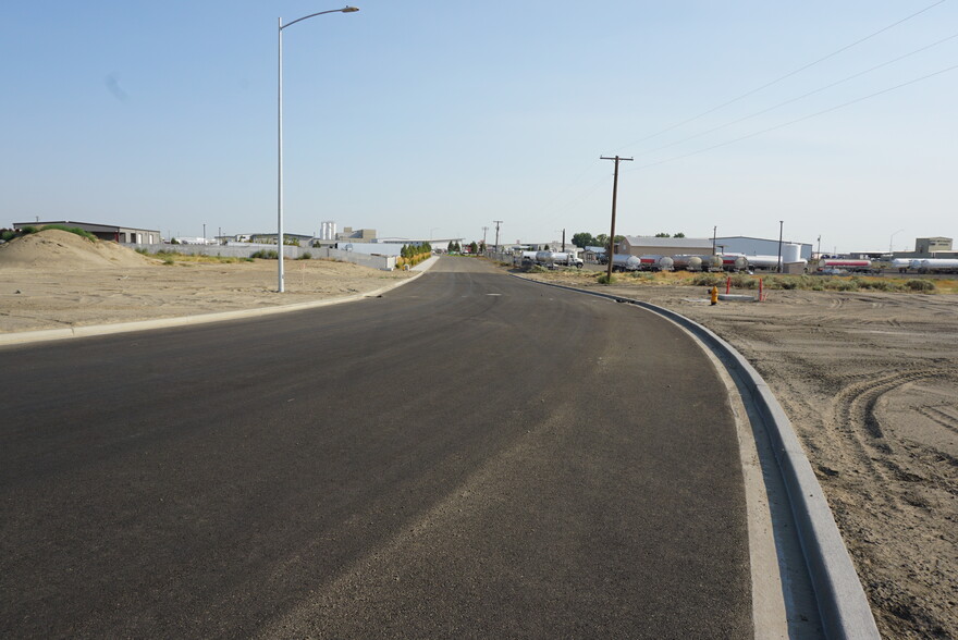 BSP 2022-03 Adams Street, Pasco, WA à vendre - Photo de l’immeuble – Image 2 sur 11