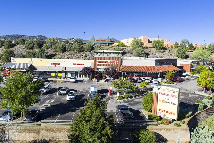 SWC Hwy 69 & Lee Blvd, Prescott, AZ à louer - Photo principale – Image 1 sur 8