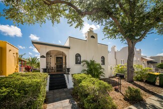 Plus de détails pour 411 Burns Ct, Sarasota, FL - Bureau à vendre