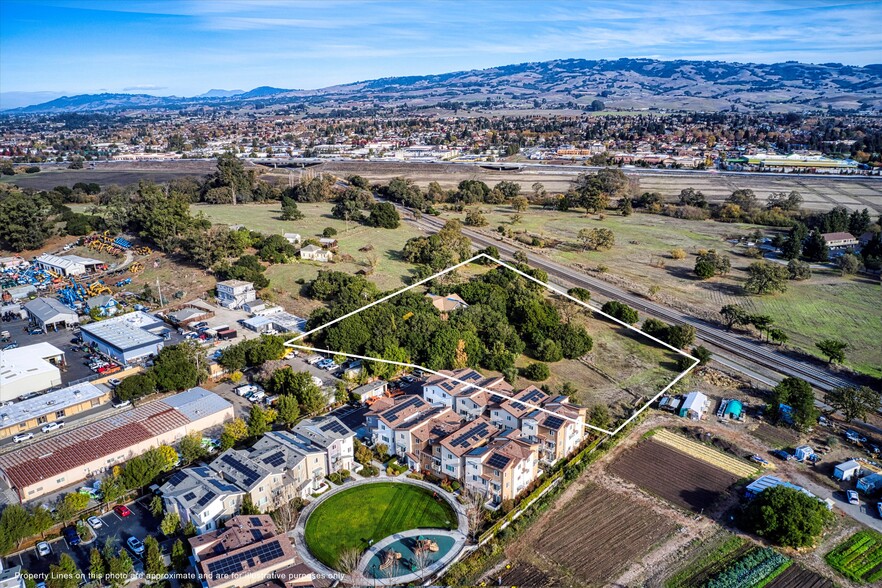 1252 Petaluma Blvd N, Petaluma, CA à vendre - Aérien – Image 3 sur 7