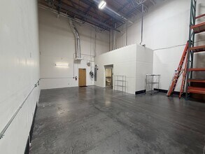 815 Anchorage Pl, Chula Vista, CA à louer Photo intérieure– Image 2 sur 14
