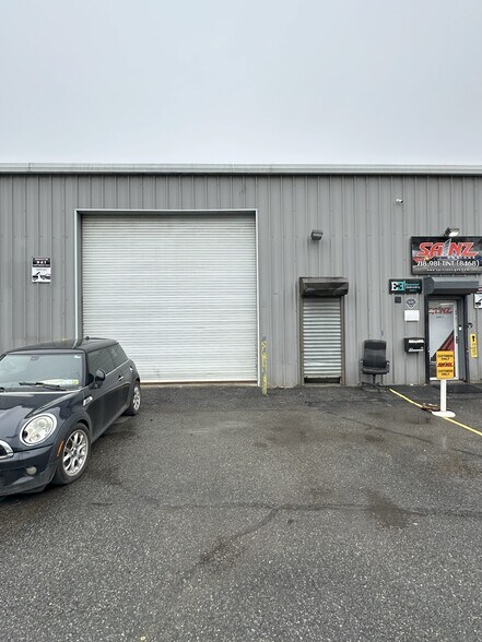 66 Broadway, Staten Island, NY à louer - Photo de l’immeuble – Image 1 sur 12