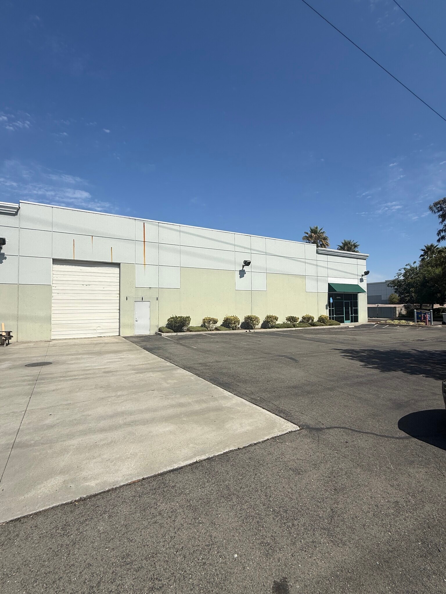 43652 S Grimmer Blvd, Fremont, CA à louer Photo de l’immeuble– Image 1 sur 5