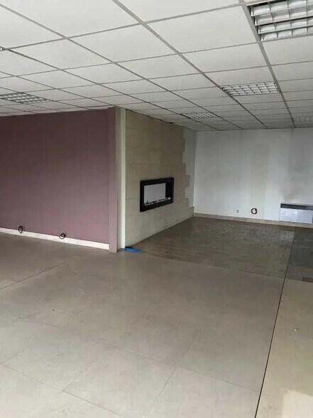 Bureau dans Saint-Étienne-du-Rouvray à louer - Photo de l’immeuble – Image 3 sur 7
