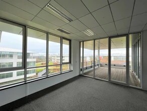2 Rue René Caudron, Voisins-le-Bretonneux à louer Photo intérieure– Image 1 sur 5