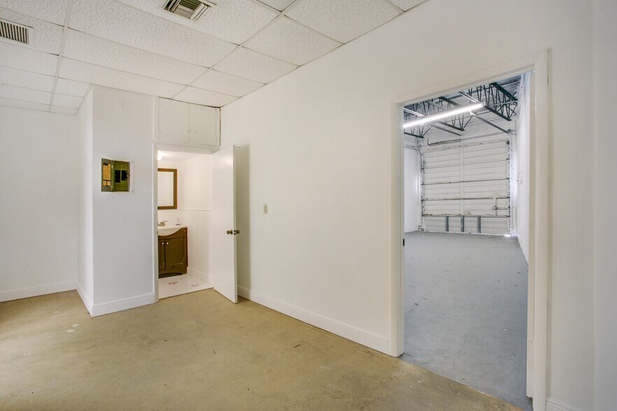 1500-1536 S Dixie Hwy, Pompano Beach, FL à louer - Photo intérieure – Image 3 sur 46
