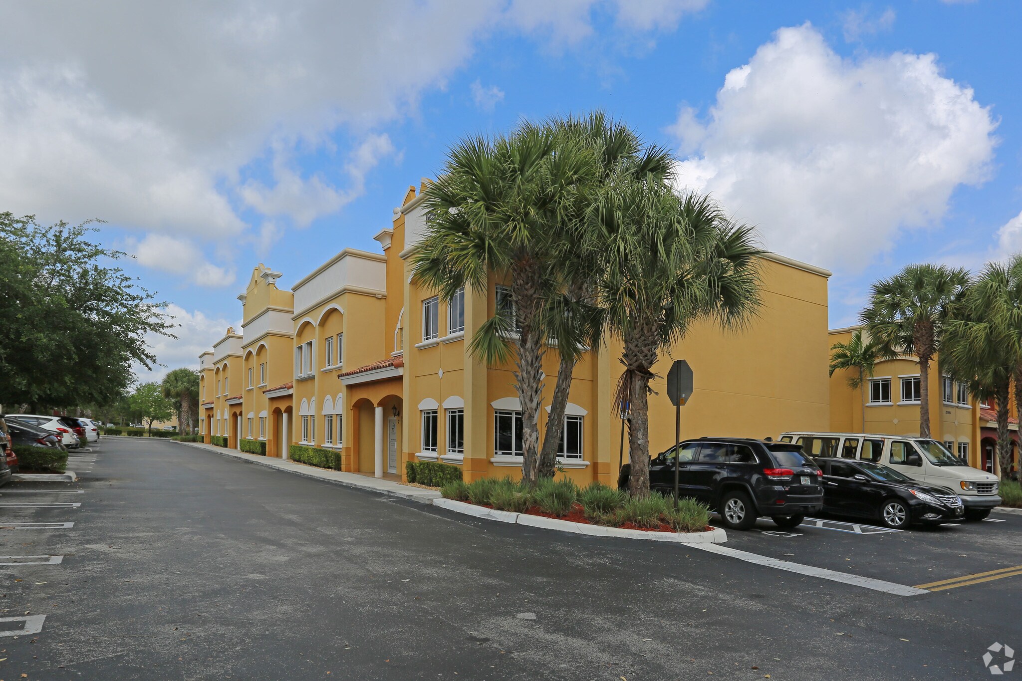 12905 SW 132nd St, Miami, FL à vendre Photo principale– Image 1 sur 27