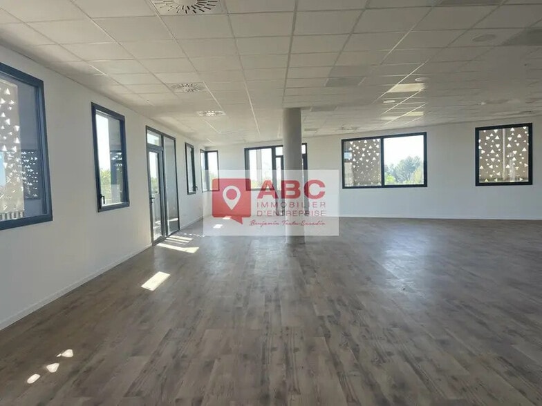 Bureau dans Montpellier à vendre - Photo de l’immeuble – Image 1 sur 5