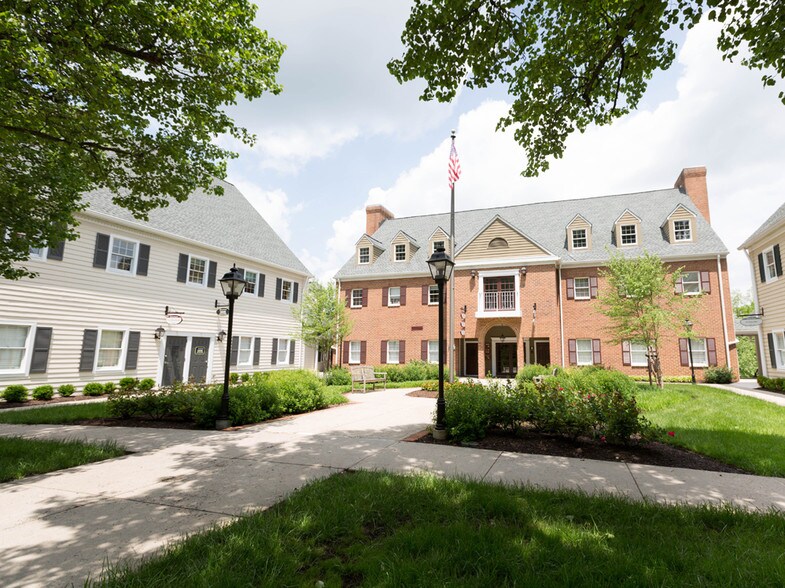 8320 Bellona Ave, Towson, MD à louer - Photo de l’immeuble – Image 2 sur 9