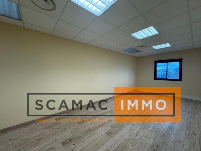 Plus de détails pour Bureau à louer