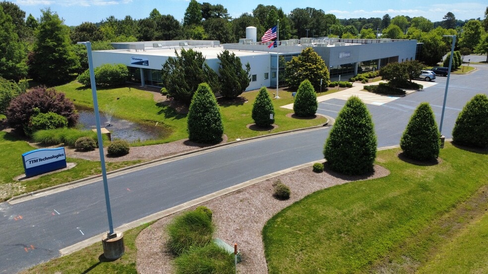 112 Corporate Dr, Elizabeth City, NC à vendre - Photo de l’immeuble – Image 1 sur 24