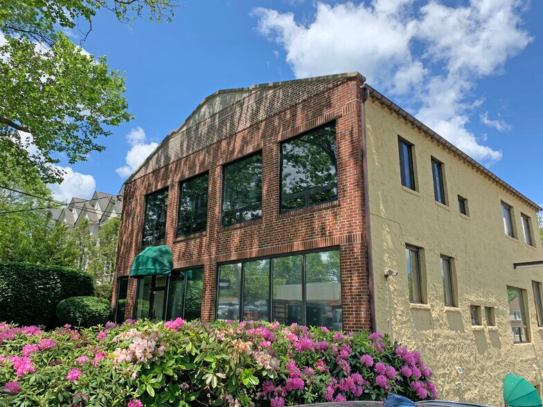 151 Railroad Ave, Greenwich, CT à louer - Photo principale – Image 1 sur 1