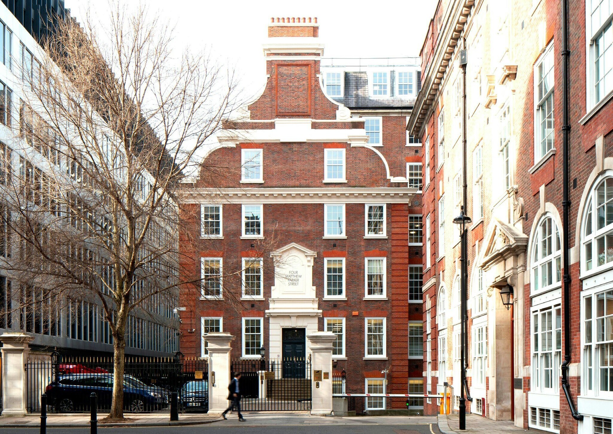 4 Matthew Parker St, Londres à louer Photo de l’immeuble– Image 1 sur 3