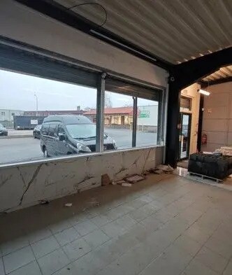 Local commercial dans Wattrelos à louer - Photo de l’immeuble – Image 3 sur 10