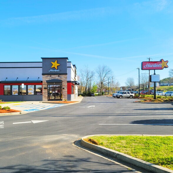 9400 Parkway E, Birmingham, AL à vendre - Photo de l’immeuble – Image 2 sur 19