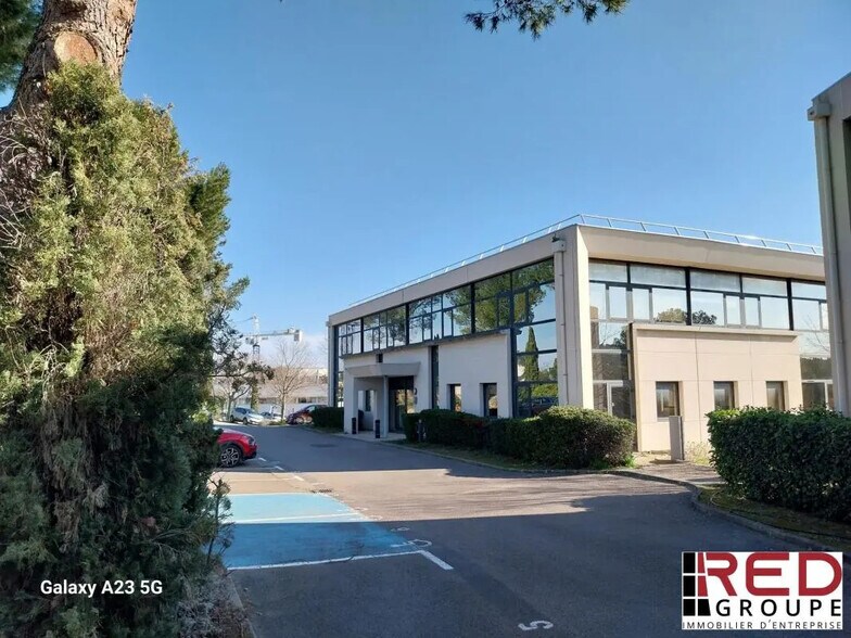 Bureau dans Aix-en-Provence à louer - Photo de l’immeuble – Image 1 sur 9