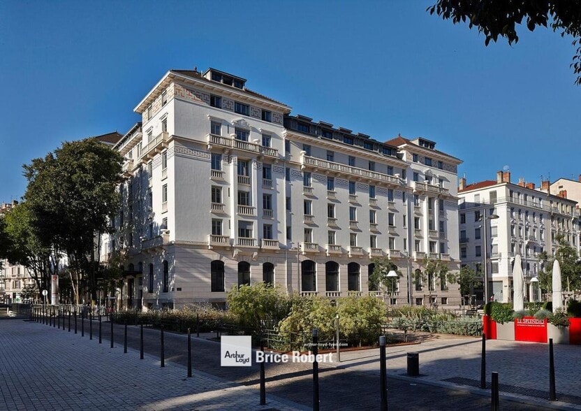 5 Place Jules Ferry, Lyon à louer - Photo de l’immeuble – Image 1 sur 9