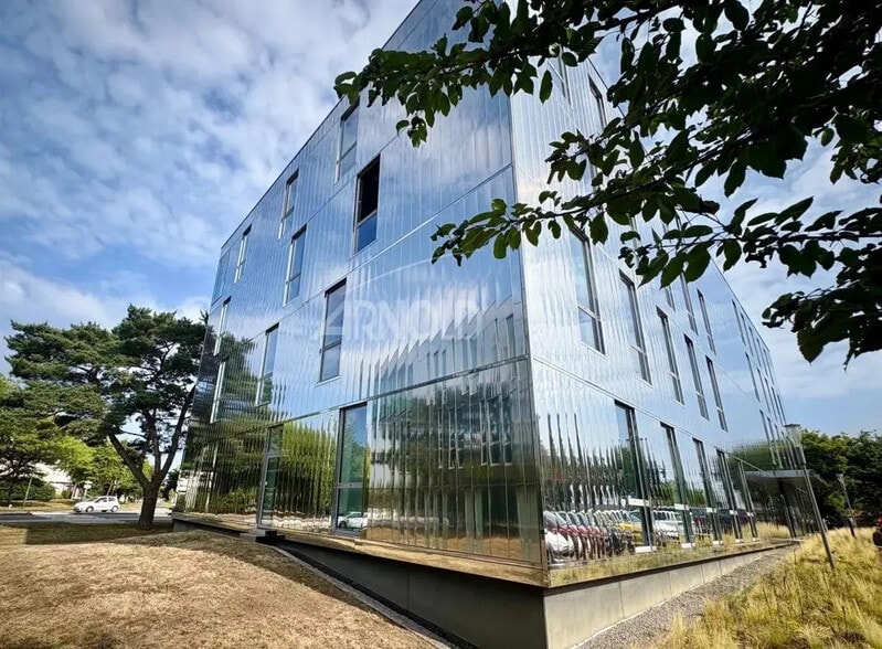 Bureau dans Saint-Herblain à louer - Photo de l’immeuble – Image 1 sur 19