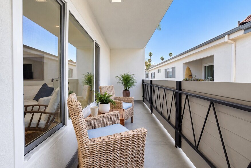 1017 5th St, Santa Monica, CA à vendre - Photo de l’immeuble – Image 2 sur 31