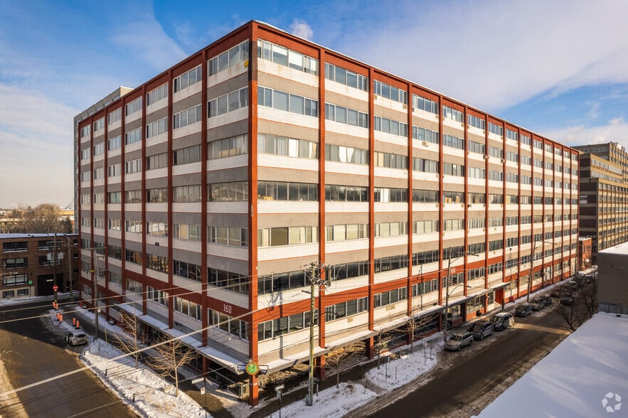 160 Rue Saint-Viateur E, Montréal, QC à louer - Photo de l’immeuble – Image 3 sur 8