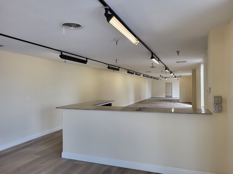 1543 S State College Blvd, Anaheim, CA à louer - Photo intérieure – Image 3 sur 9