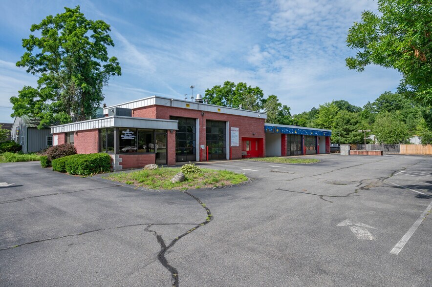 386 Daniel Webster Hwy, Merrimack, NH à louer - Photo de l’immeuble – Image 2 sur 18