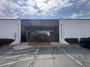 5990 Unity Dr, Norcross, GA à louer Photo intérieure– Image 2 sur 7