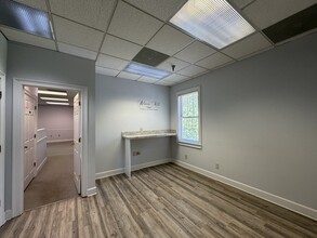 11099 Houze Rd, Roswell, GA à louer Photo intérieure– Image 2 sur 4