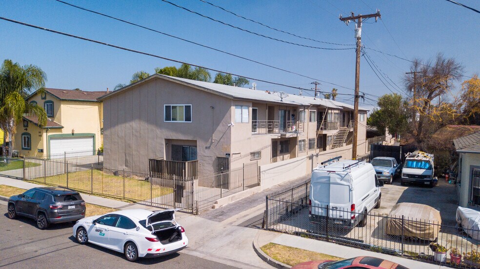 1017 W 95th St, Los Angeles, CA à vendre - Photo de l’immeuble – Image 2 sur 23