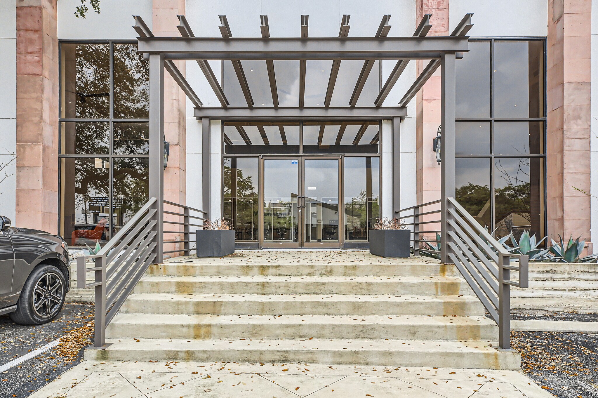 10919 Wurzbach Rd, San Antonio, TX à vendre Photo principale– Image 1 sur 11