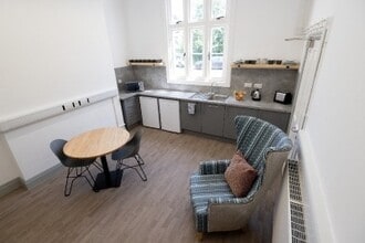 56-58 Holly Walk, Leamington Spa à louer Photo intérieure– Image 2 sur 4