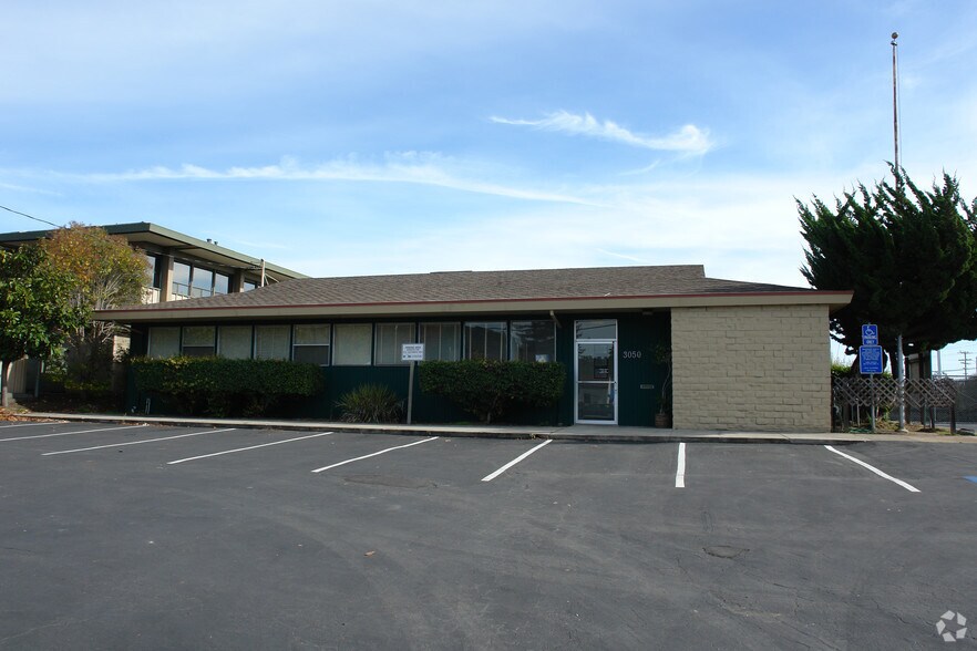 3050 Paul Sweet Rd, Santa Cruz, CA à vendre - Photo de l’immeuble – Image 2 sur 9