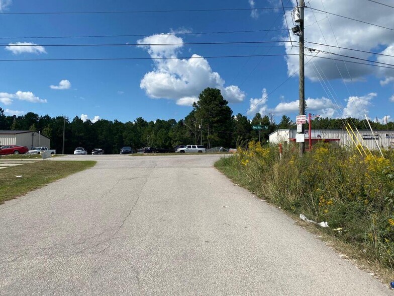 308 Vallenga Rd, Elgin, SC à vendre - Photo de l’immeuble – Image 3 sur 9