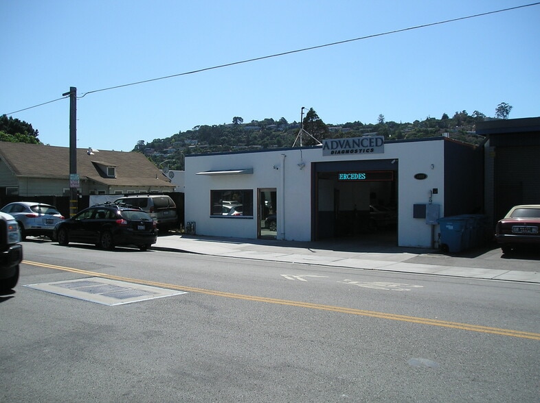 1080 Old County Rd, Belmont, CA à vendre - Photo de l’immeuble – Image 1 sur 4