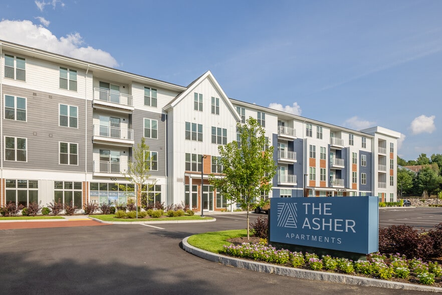 100 Chestnut St, Ashland, MA à louer - Photo principale – Image 1 sur 3