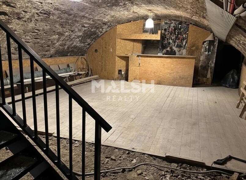 Local commercial dans Lyon à vendre - Photo de l’immeuble – Image 2 sur 7
