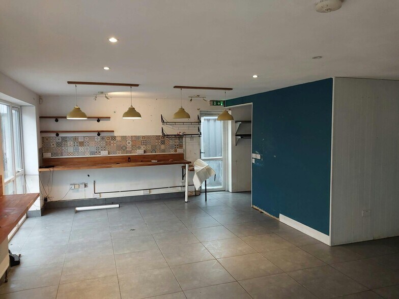 Lyndhurst Road, Sunninghill à louer - Photo de l’immeuble – Image 3 sur 10