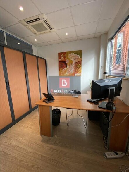 Bureau dans Avignon à louer - Photo intérieure – Image 3 sur 10