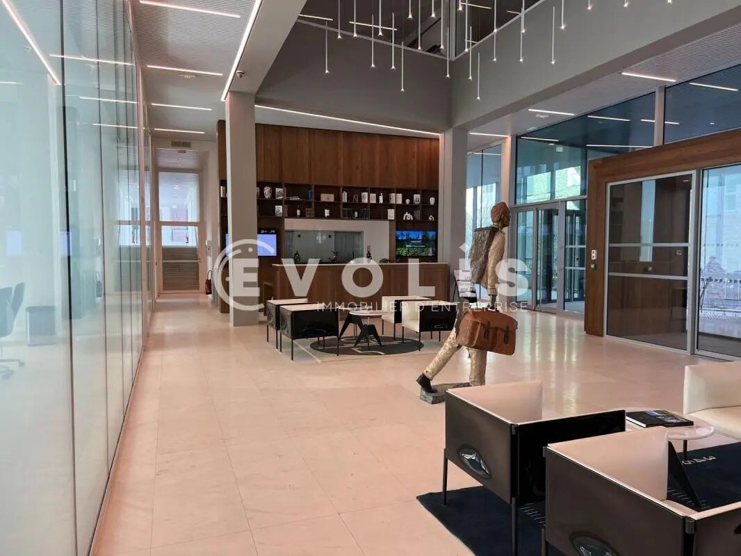 Bureau dans Paris à louer Photo de l’immeuble– Image 1 sur 21