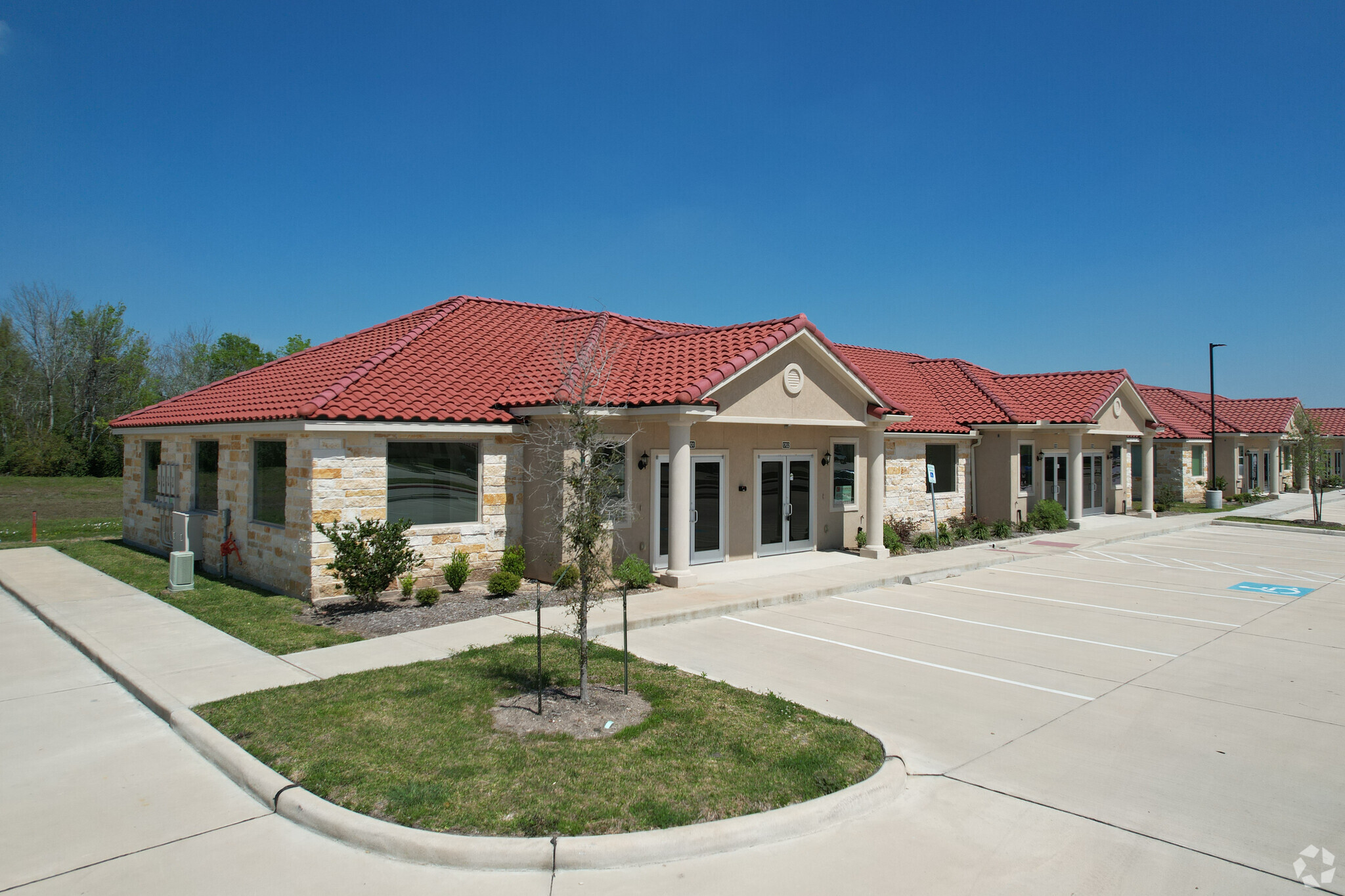 2743 Smith Ranch Rd, Pearland, TX à louer Photo principale– Image 1 sur 8