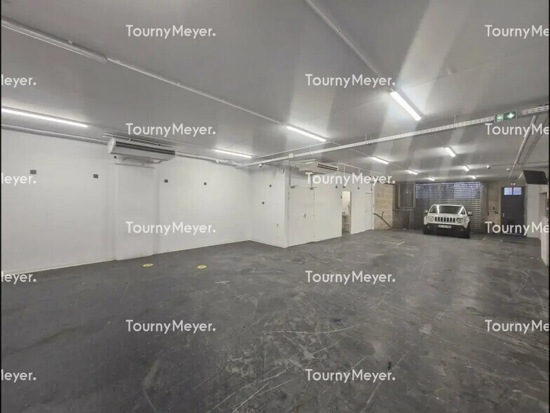 Industriel/Logistique dans Bordeaux à louer - Photo de l’immeuble – Image 2 sur 8