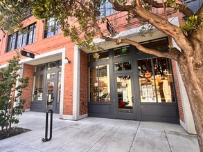 2000 Bryant St, San Francisco, CA à louer Photo de l’immeuble– Image 1 sur 5