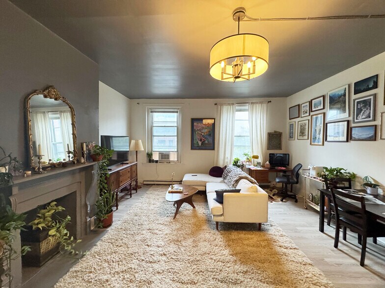 38 W Biddle St, Baltimore, MD à vendre - Photo intérieure – Image 2 sur 14