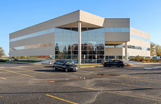 1050 Morrison Dr, Ottawa ON - immobilier d'entreprise