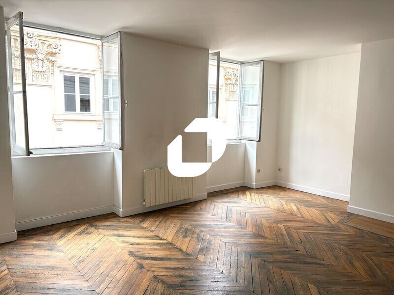 Bureau dans Lyon à louer Photo intérieure– Image 1 sur 8