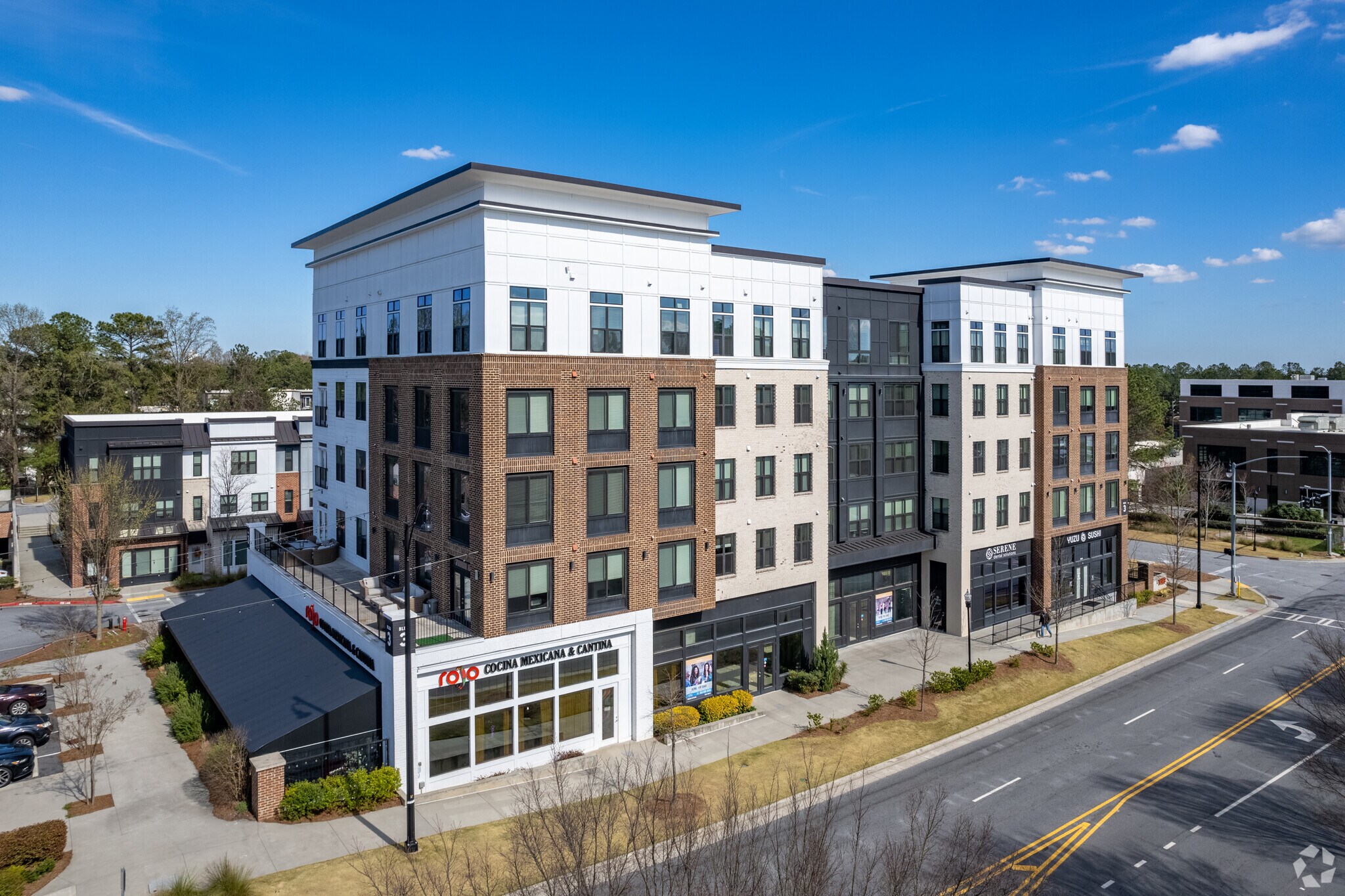 5193 Peachtree Blvd, Chamblee, GA à louer Photo principale– Image 1 sur 5
