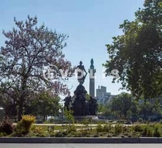 Plus de détails pour Local commercial à vendre